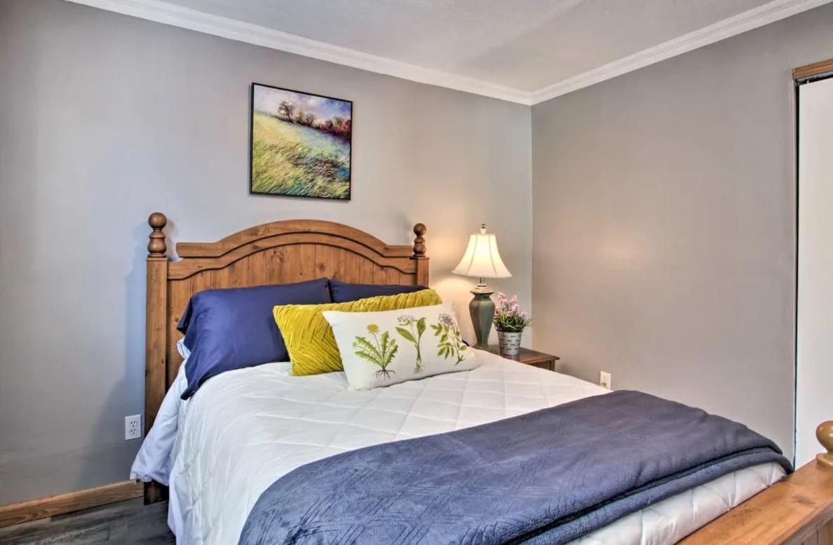 Welcoming West Fargo Retreat W Backyard Villa Bagian luar foto